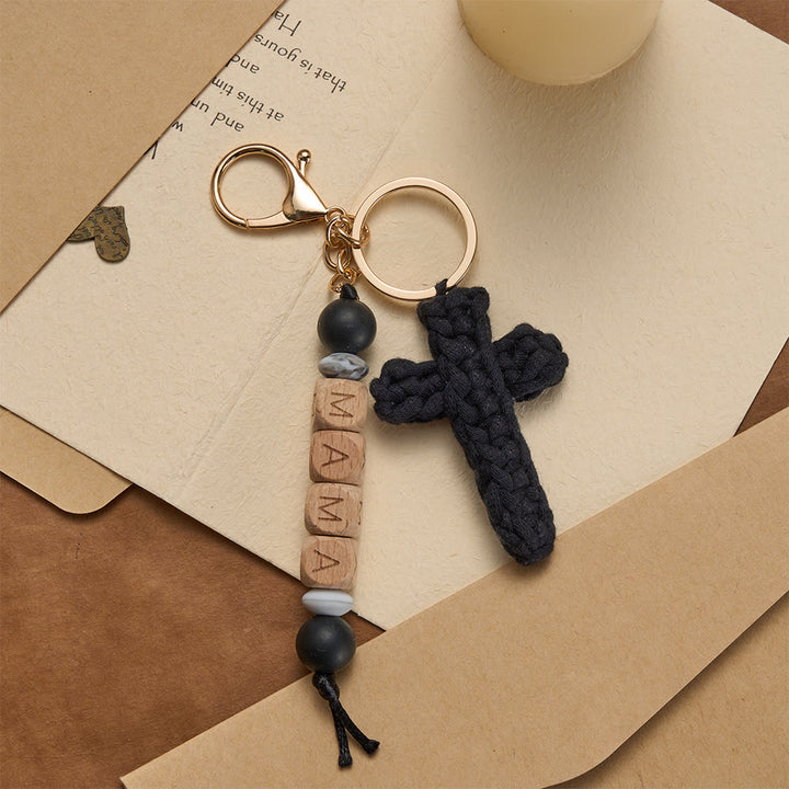 Christianartworkshop Weicher gehäkelter Kreuz-Schlüsselanhänger mit gravierten „MAMA“-Perlen: Verkörpert treue Anmut und Wärme - Schwarz - image 2