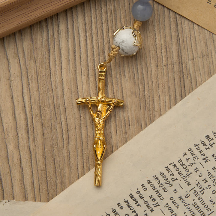 Christianartworkshop Rosenkranz aus Aquamarin und weißem Howlith: Goldene Filigranverzierungen mit dem heiligen Benedikt für heiteren Glauben - image 7