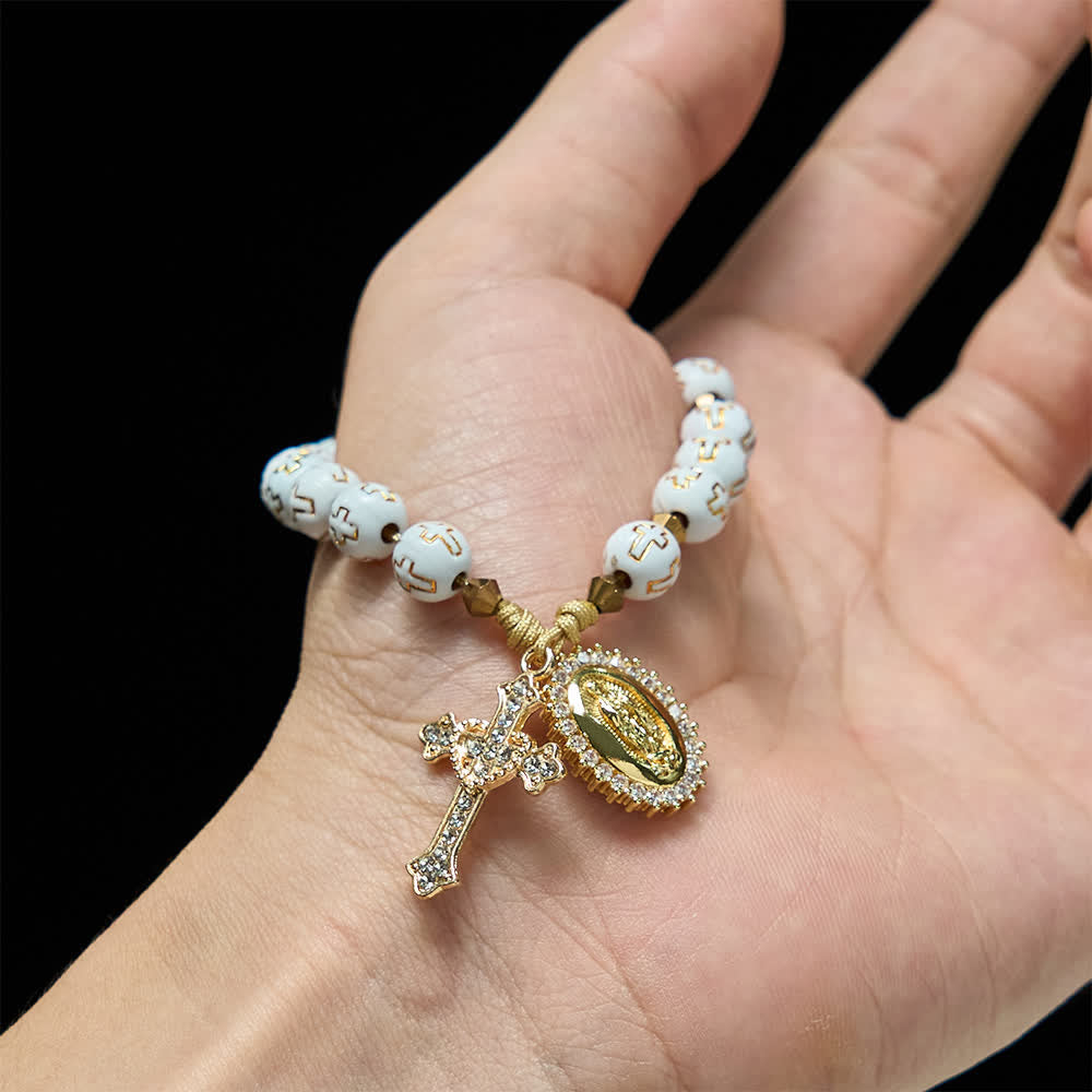 Christianartworkshop Rosenkranz mit weißem Kreuz und Perlen: Funkelnde Marienmedaille für reinen Glauben - image 1