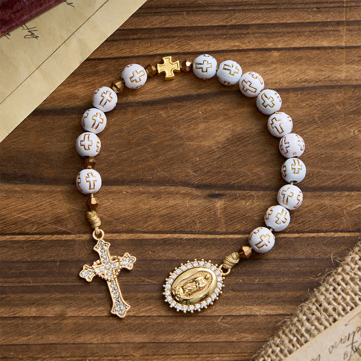 Christianartworkshop Rosenkranz mit weißem Kreuz und Perlen: Funkelnde Marienmedaille für reinen Glauben - Unsere Liebe Frau und das Kreuz - image 0