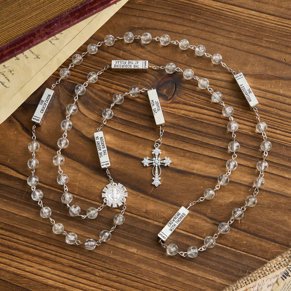 Christianartworkshop Rosenkranz mit sechs mattierten Perlen, St.-Benedikt-Medaille und Kreuz - image 2