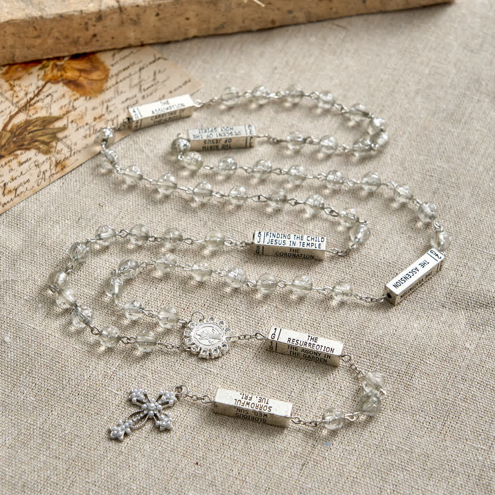 Christianartworkshop Rosenkranz mit sechs mattierten Perlen, St.-Benedikt-Medaille und Kreuz - image 6