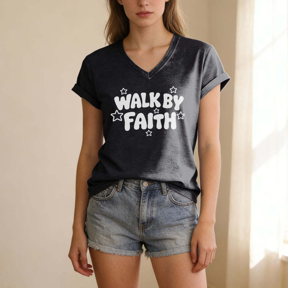Christianartworkshop Walk By Faith Sternenprint Lässiges V-Ausschnitt-T-Shirt - image 13
