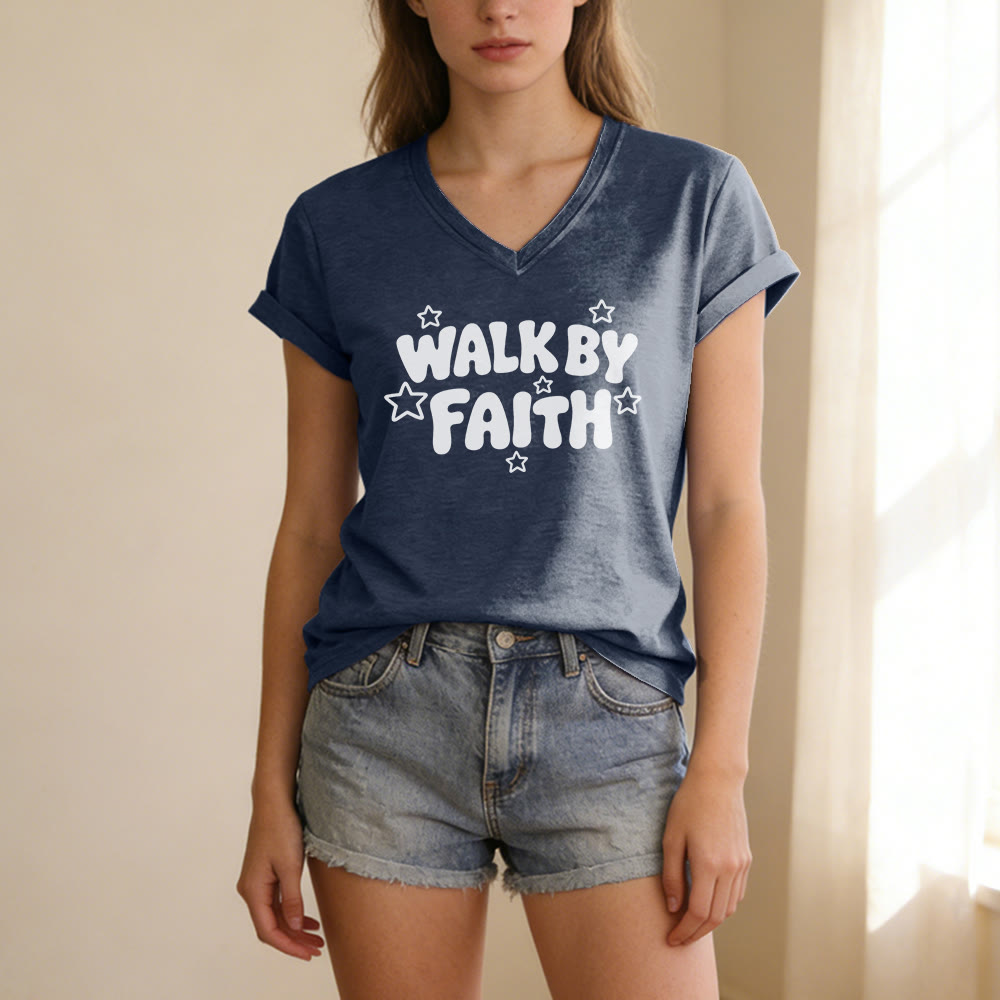 Christianartworkshop Walk By Faith Sternenprint Lässiges V-Ausschnitt-T-Shirt - image 19