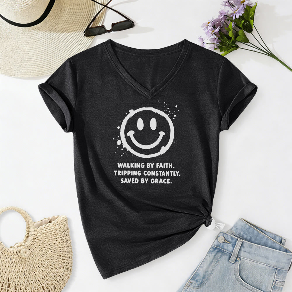 Christianartworkshop Lässiges T-Shirt mit V-Ausschnitt und Smiley-Print „Walking By Faith“ - Schwarz - 2XL - image 14