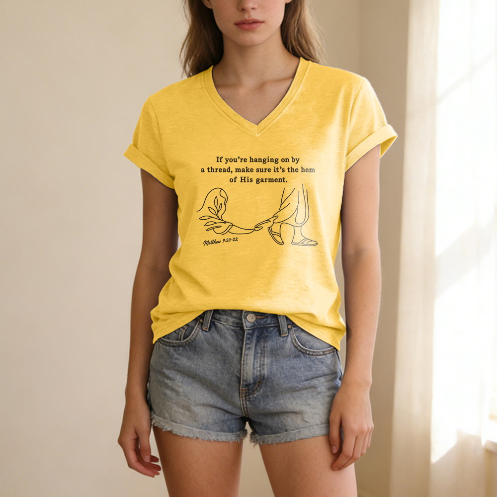Christianartworkshop Saum seines Gewandes (Matthäus 9,20-22) – Bedrucktes, lässiges T-Shirt mit V-Ausschnitt - image 5