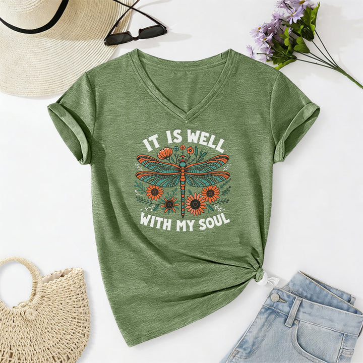 Christianartworkshop Lässiges T-Shirt mit Libellen- und Blumenmuster „It Is Well With My Soul“ und V-Ausschnitt - Olivgrün - 2XL - image 6
