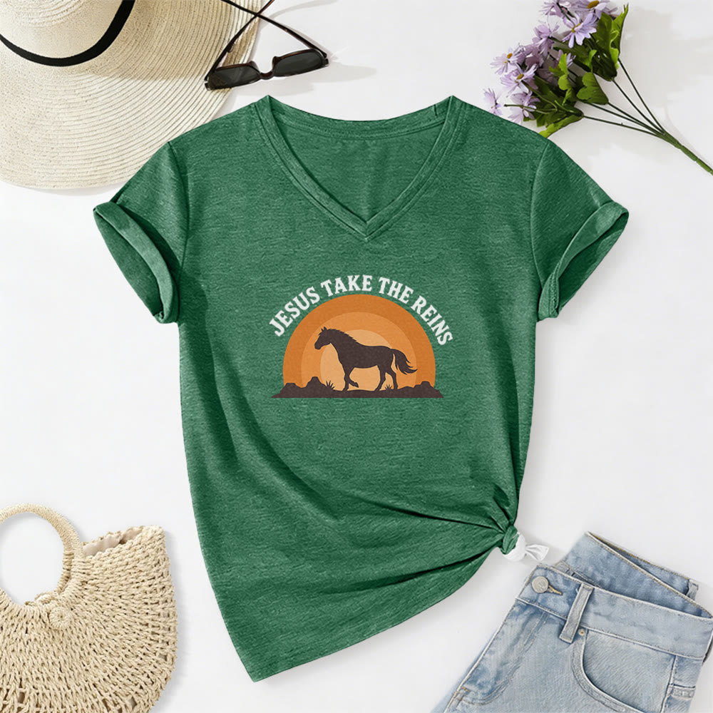 Christianartworkshop Lässiges T-Shirt mit V-Ausschnitt und Pferde-Sonnenuntergangsprint „Jesus Take The Reins“ - Dunkelgrün - 2XL - image 16
