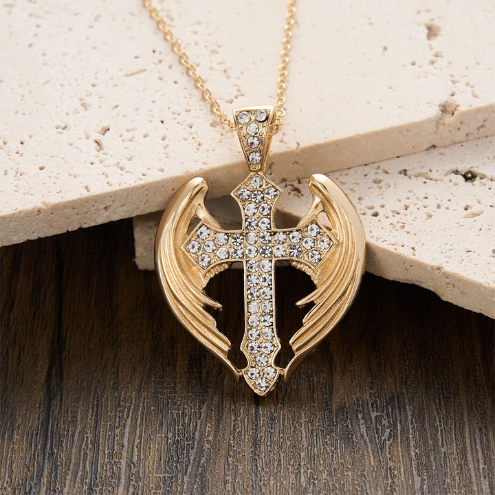 Christianartworkshop Goldfarbene Engelsflügel-Kreuz-Halskette mit Zirkonia-Steinen: Ein Symbol göttlichen Schutzes - image 3