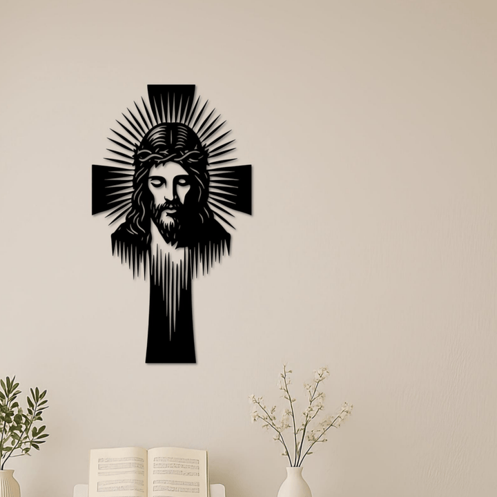 Christianartworkshop Strahlendes Jesuskreuz aus Metall als Wanddekoration: Ein Symbol göttlichen Lichts und göttlicher Gnade - image 1