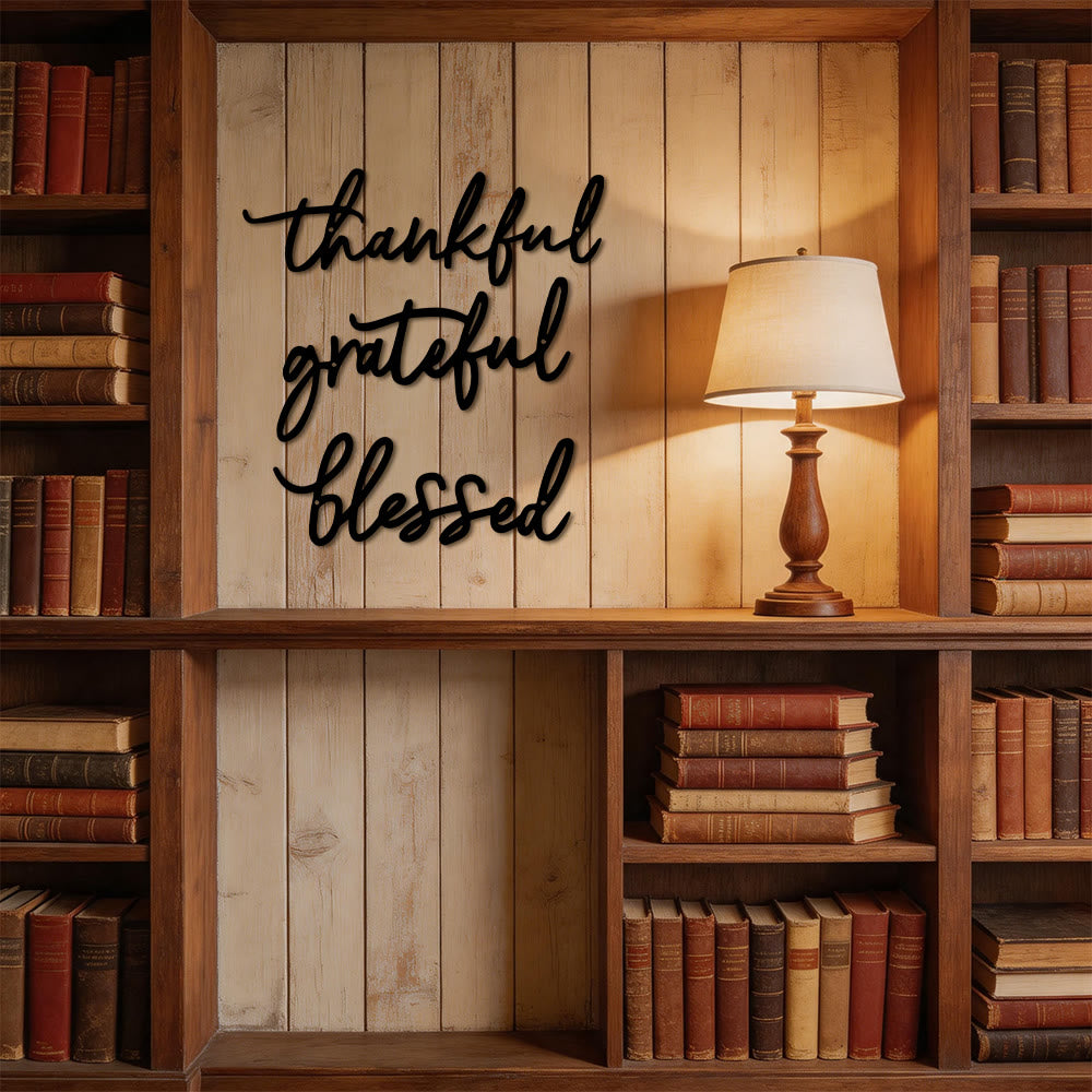 Christianartworkshop Moderner Wanddekor aus Metall mit der Aufschrift „Thankful Grateful Blessed“: Ein kraftvolles Zeichen der Dankbarkeit - image 6