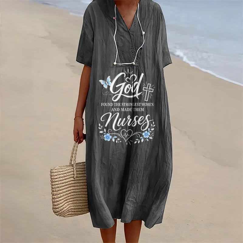 Christianartworkshop Gott fand die stärksten Frauen und machte sie zu Krankenschwestern. Inspirierendes Midikleid mit V-Ausschnitt und kurzen Ärmeln. - Schwarz - 4XL - image 0