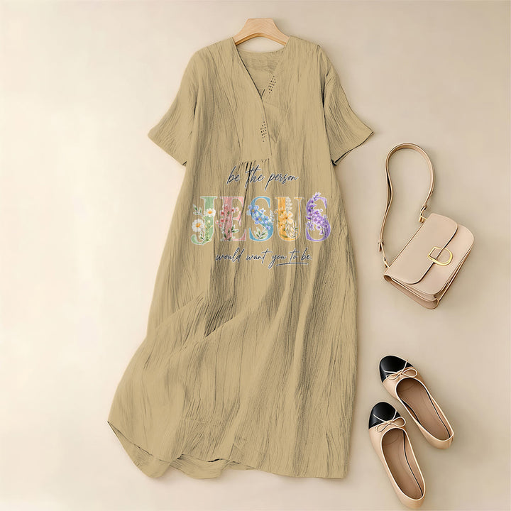 Christianartworkshop Sei die Person, die Jesus sich wünscht – Geblümtes Jesus-Midikleid mit V-Ausschnitt und kurzen Ärmeln - image 3