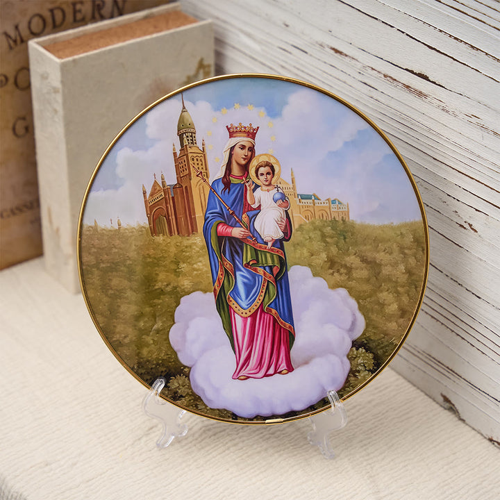 Christianartworkshop Tischornament Madonna mit Kind vor Kathedralenhintergrund und Goldrand: Ein Symbol marianischer Gnade - image 6