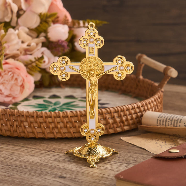 Christianartworkshop Prunkvolles St.-Benedikt-Kreuz als Tischdekoration mit Goldfinish und Perlenverzierungen: Ein Symbol göttlichen Schutzes - Weiß - image 4