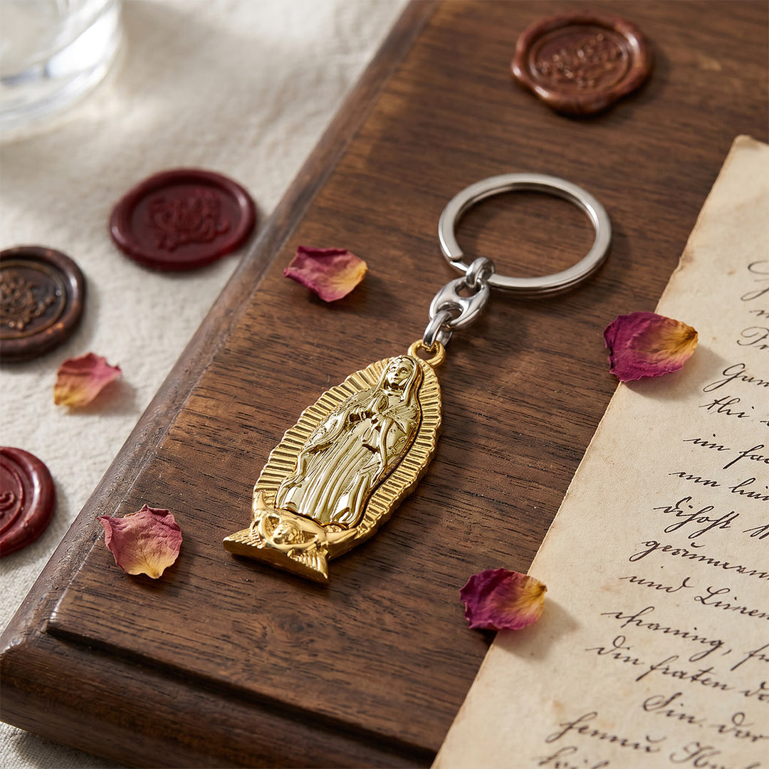 Christianartworkshop Zweifarbiger Schlüsselanhänger Unserer Lieben Frau von Guadalupe mit strahlendem Rand: Eine Erinnerung an göttlichen Schutz - image 1