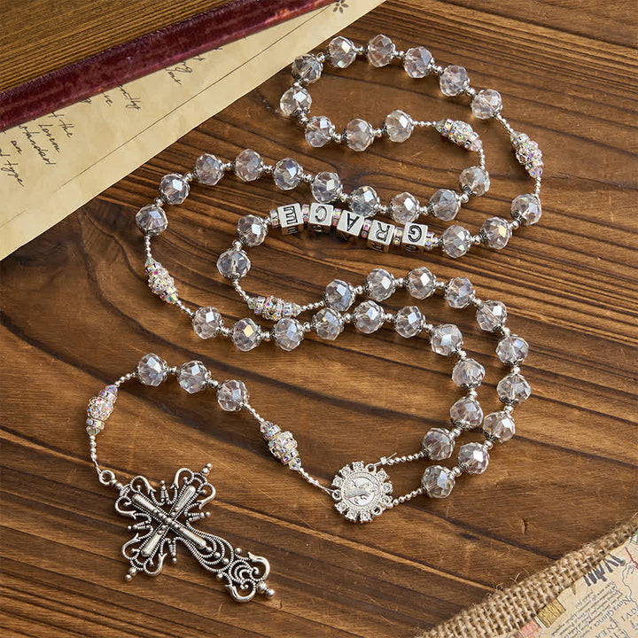 Christianartworkshop Strahlend weißer Rosenkranz „St. Benedikt – Ewiger Glaube“ mit individuellen Namensbuchstaben - image 3