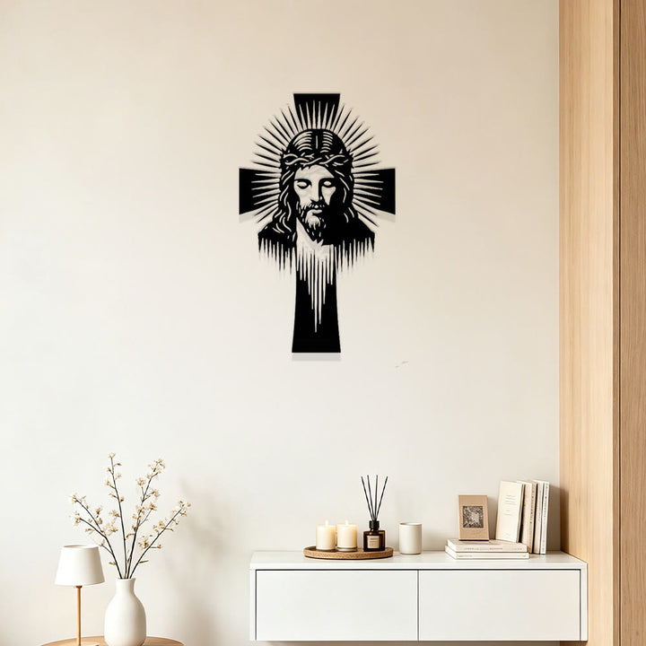 Christianartworkshop Strahlendes Jesuskreuz aus Metall als Wanddekoration: Ein Symbol göttlichen Lichts und göttlicher Gnade - image 3