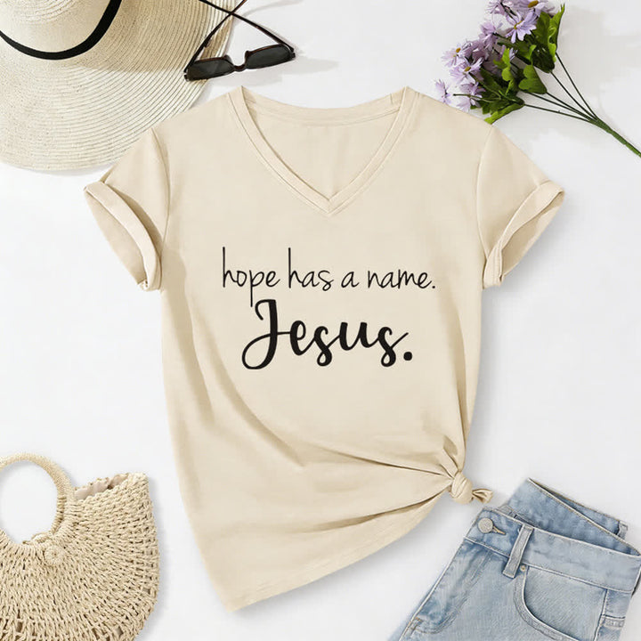 Christianartworkshop Hope Has A Name Jesus Print V-Neck T-Shirt - Gelb - 2XL - image 8