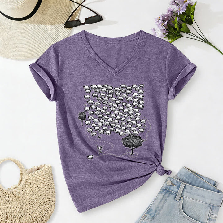 Christianartworkshop T-Shirt mit Schafsherde-Grafikdruck und V-Ausschnitt - Lila - 2XL - image 24