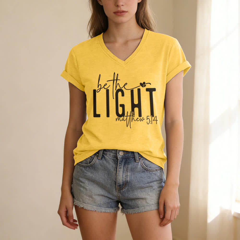 Christianartworkshop Damen-T-Shirt mit V-Ausschnitt und dem Aufdruck „Sei das Licht“ - image 11