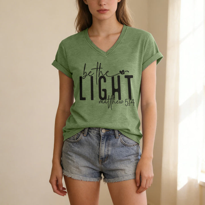 Christianartworkshop Damen-T-Shirt mit V-Ausschnitt und dem Aufdruck „Sei das Licht“ - image 13