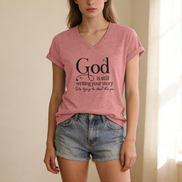 Christianartworkshop T-Shirt für Frauen mit V-Ausschnitt und Aufdruck „Gott schreibt noch immer deine Geschichte“ - image 21