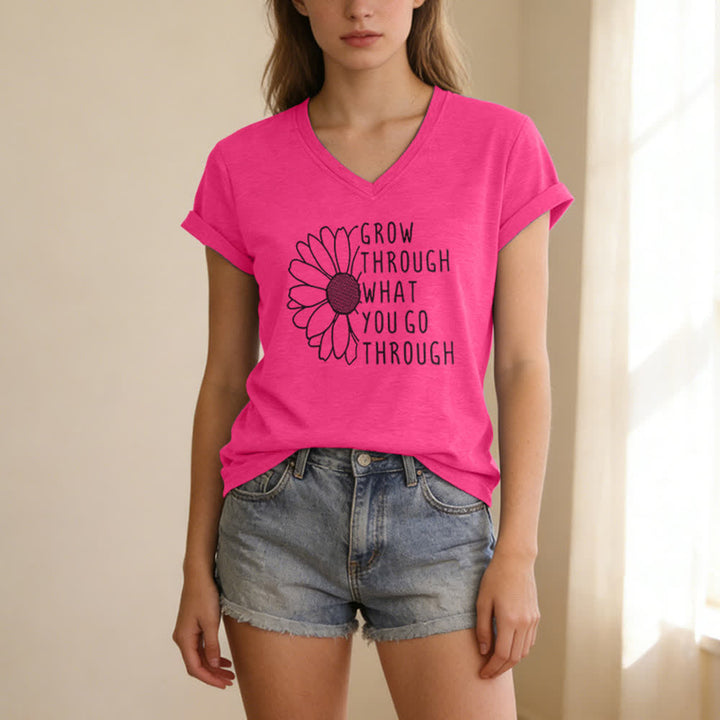 Christianartworkshop Damen-T-Shirt mit V-Ausschnitt und Aufdruck „Wachse durch das, was du durchmachst“ - image 23