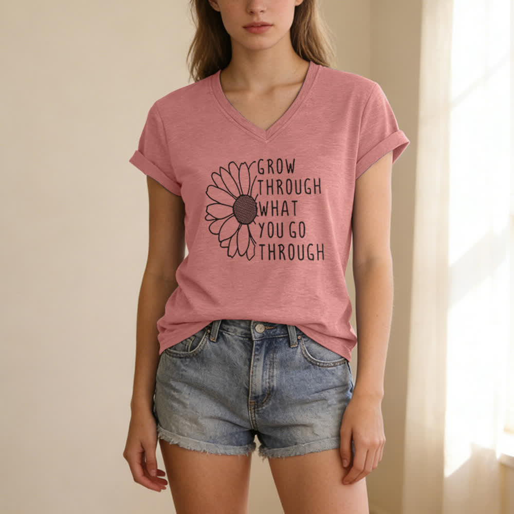 Christianartworkshop Damen-T-Shirt mit V-Ausschnitt und Aufdruck „Wachse durch das, was du durchmachst“ - image 19