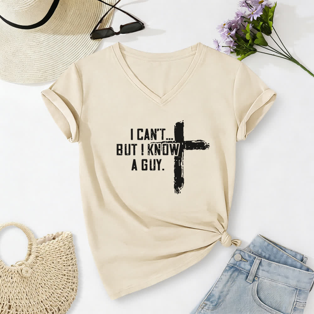 Christianartworkshop Damen-T-Shirt mit V-Ausschnitt und Aufdruck „Ich kann nicht, aber ich kenne einen Mann“ - Beige - 2XL - image 0