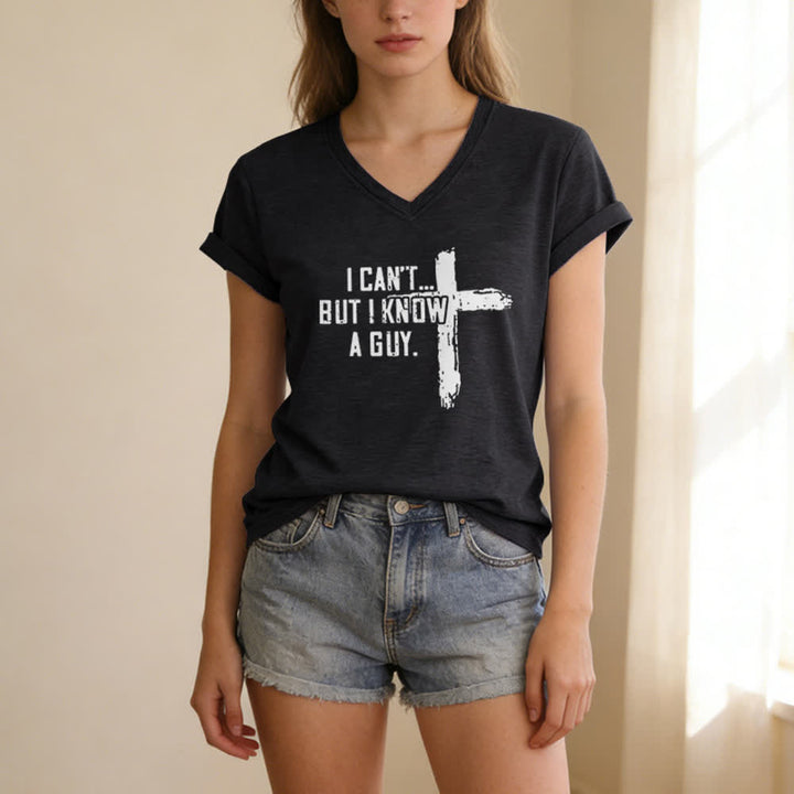 Christianartworkshop Damen-T-Shirt mit V-Ausschnitt und Aufdruck „Ich kann nicht, aber ich kenne einen Mann“ - image 3