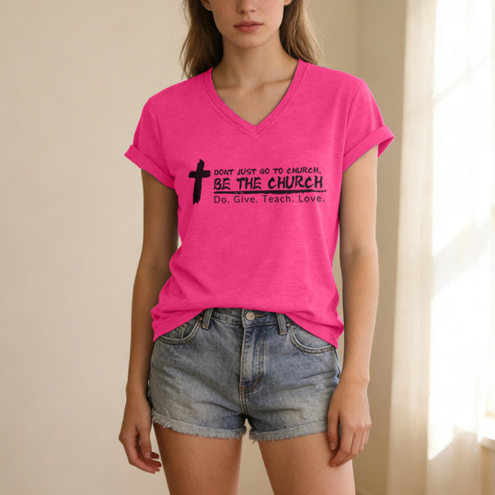 Christianartworkshop Damen-T-Shirt „Geh nicht nur in die Kirche, sei die Kirche“ mit V-Ausschnitt - image 23