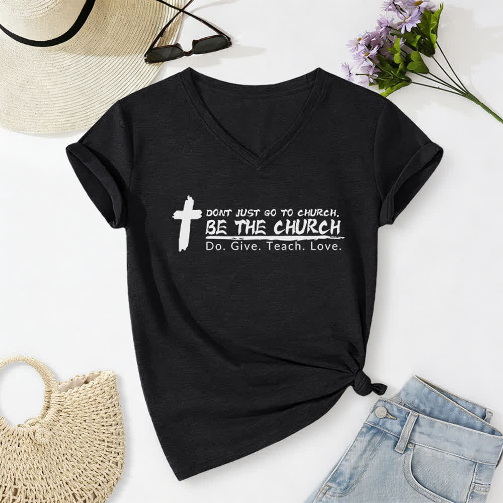 Christianartworkshop Damen-T-Shirt „Geh nicht nur in die Kirche, sei die Kirche“ mit V-Ausschnitt - Schwarz - 2XL - image 2