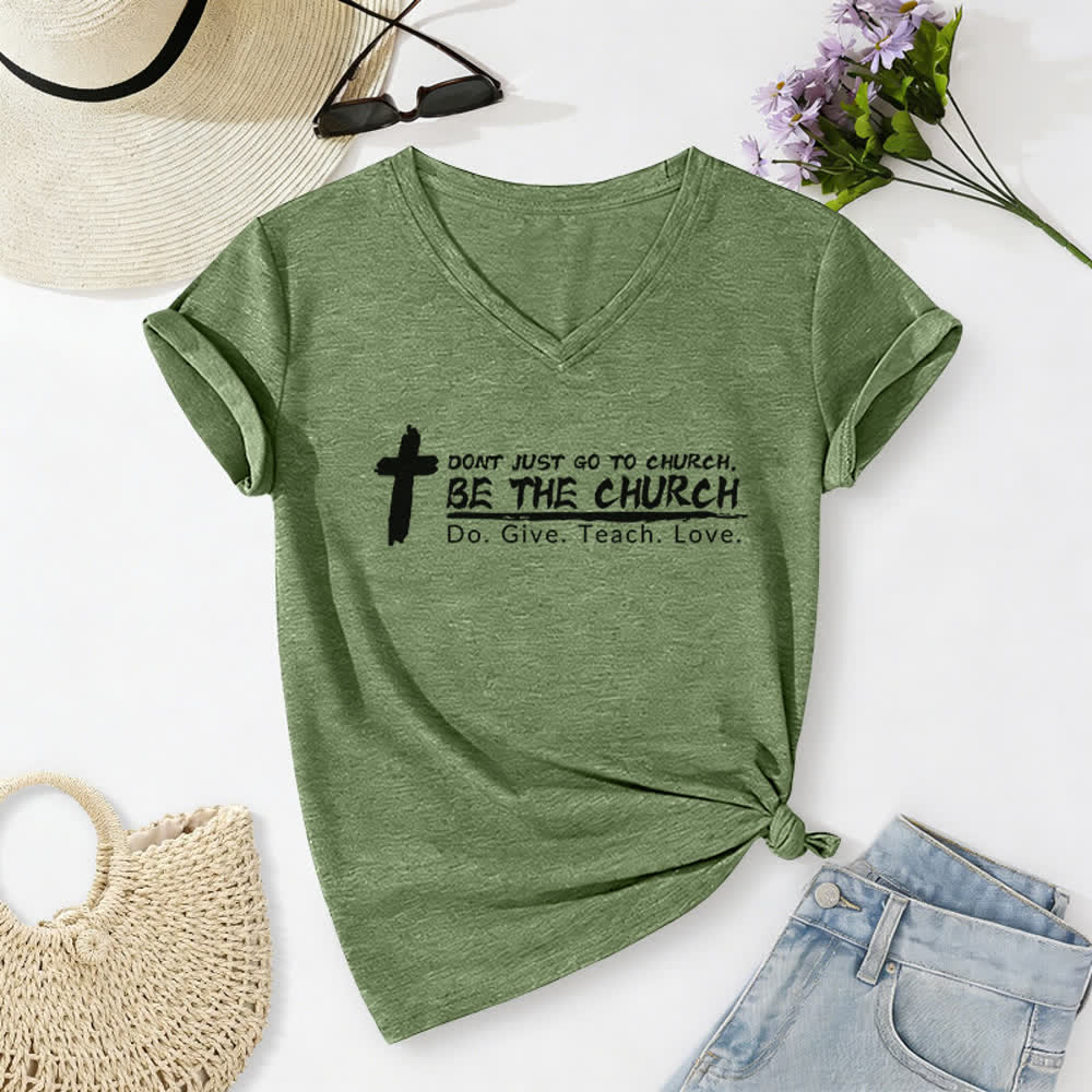 Christianartworkshop Damen-T-Shirt „Geh nicht nur in die Kirche, sei die Kirche“ mit V-Ausschnitt - Olivgrün - 2XL - image 12