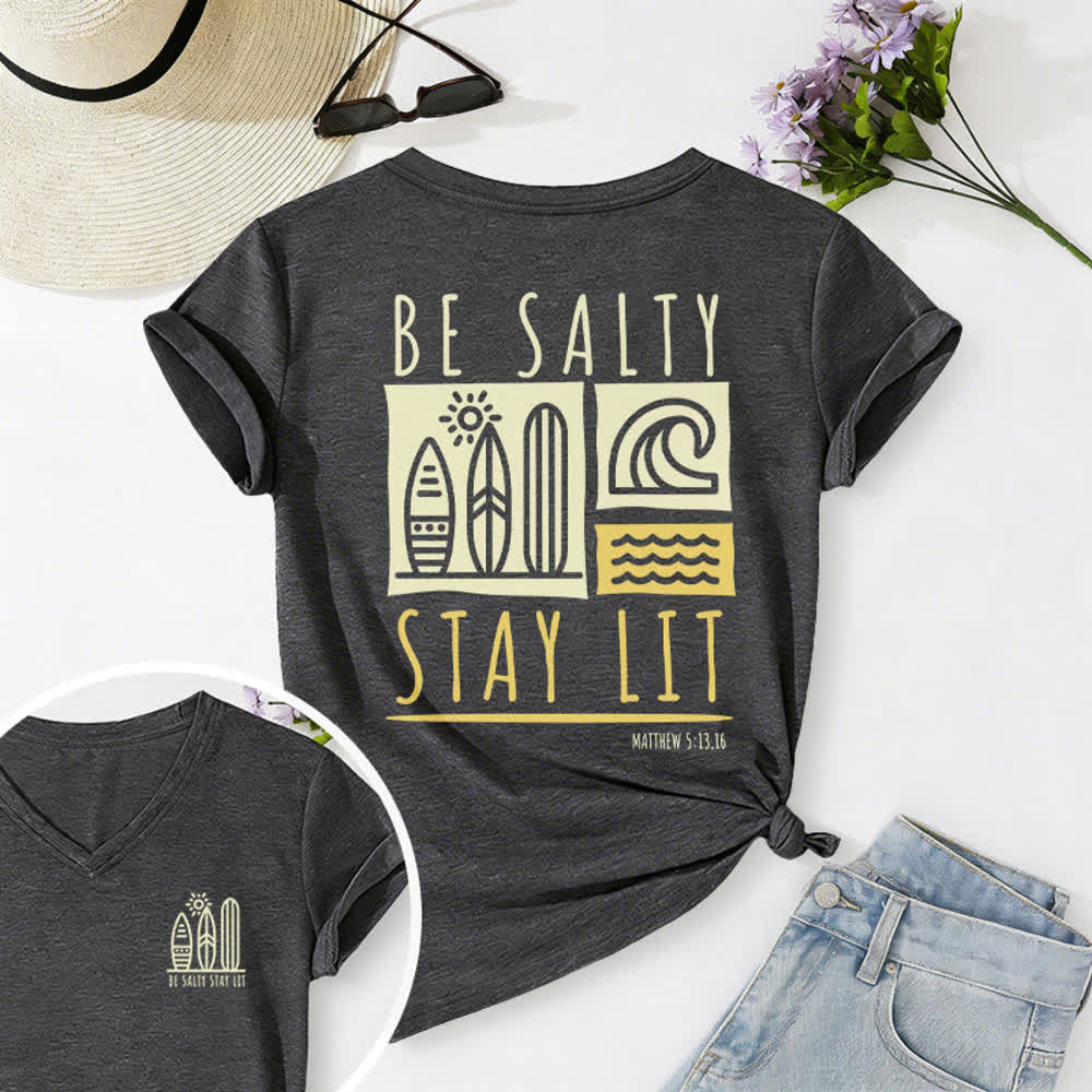 Christianartworkshop Damen Be Salty Stay Lit Bedrucktes Freizeit-T-Shirt mit V-Ausschnitt - Dunkelgrau - 2XL - image 15