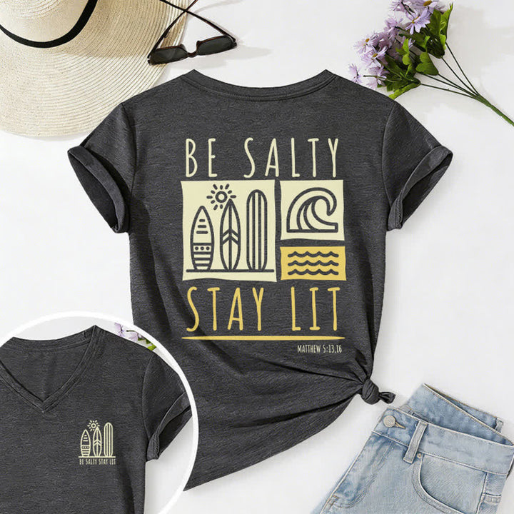 Christianartworkshop Damen Be Salty Stay Lit Bedrucktes Freizeit-T-Shirt mit V-Ausschnitt - Dunkelgrau - 2XL - image 15