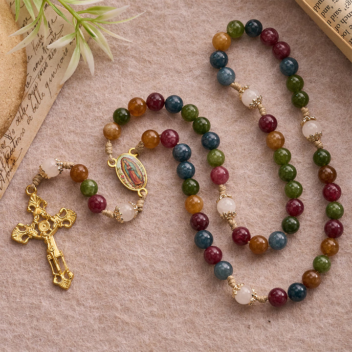 Bunte Rosenkranzkette aus Turmalinperlen mit quadratischem Symbol der Göttlichen Barmherzigkeit und goldenem Kruzifix von Christianartworkshop - Unsere Liebe Frau von Guadalupe - image 7