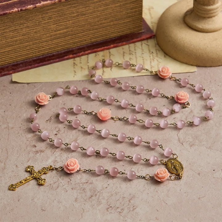 Christianartworkshop Leuchtend rosa Katzenaugen-Rosenkranz mit Rosen für die Marienverehrung - image 4
