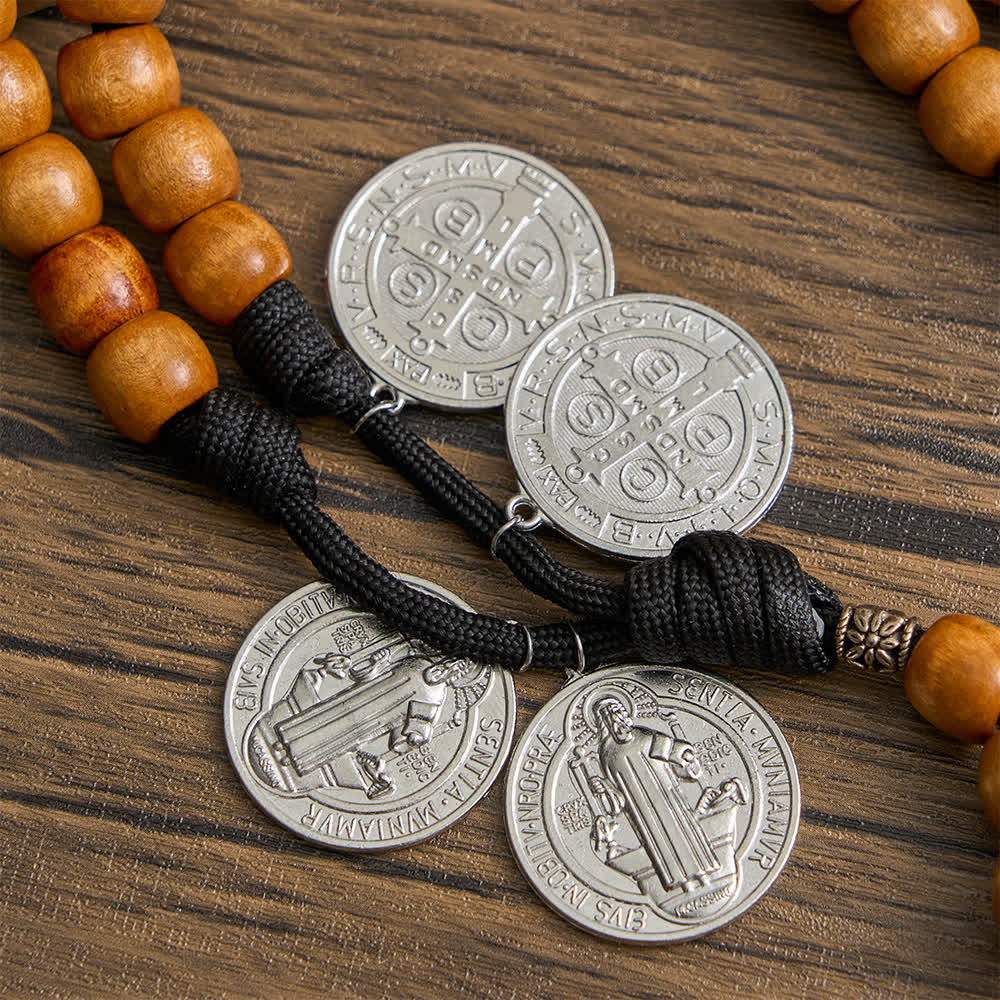Christianartworkshop Traditioneller, rustikaler Rosenkranz aus Holz mit fünfzehn Gesätzen, St.-Benedikt-Medaille und Kruzifix - image 9