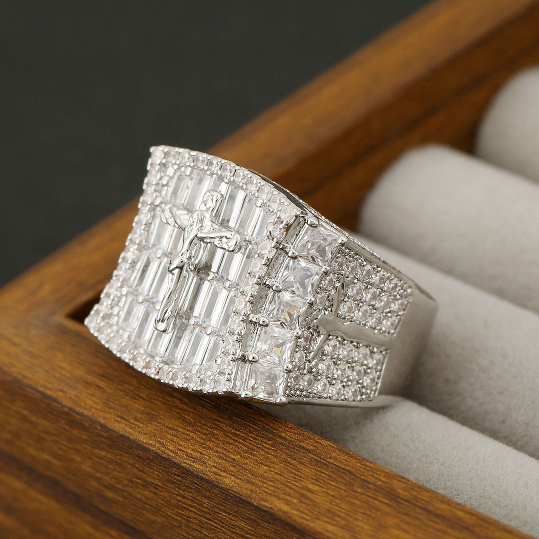 Christianartworkshop Luxuriöser Kreuzring aus Zirkonia mit Baguette- und Rundschliff: Eine Erinnerung an heilige Majestät - Silber - US 10 - image 3