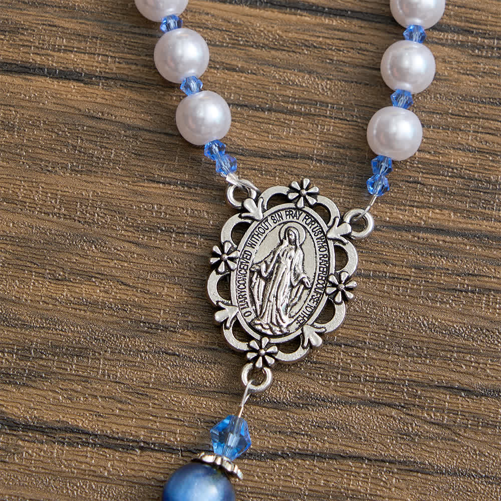 Christianartworkshop Rosenkranz mit blau-grünem Farbverlauf und weißen Perlen und Marienmotiv - image 6