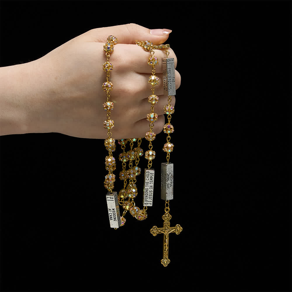 Christianartworkshop Sechsblättriger Rosenkranz mit goldenen Strasssteinen und dem Motiv Unserer Lieben Frau von Fatima - image 1