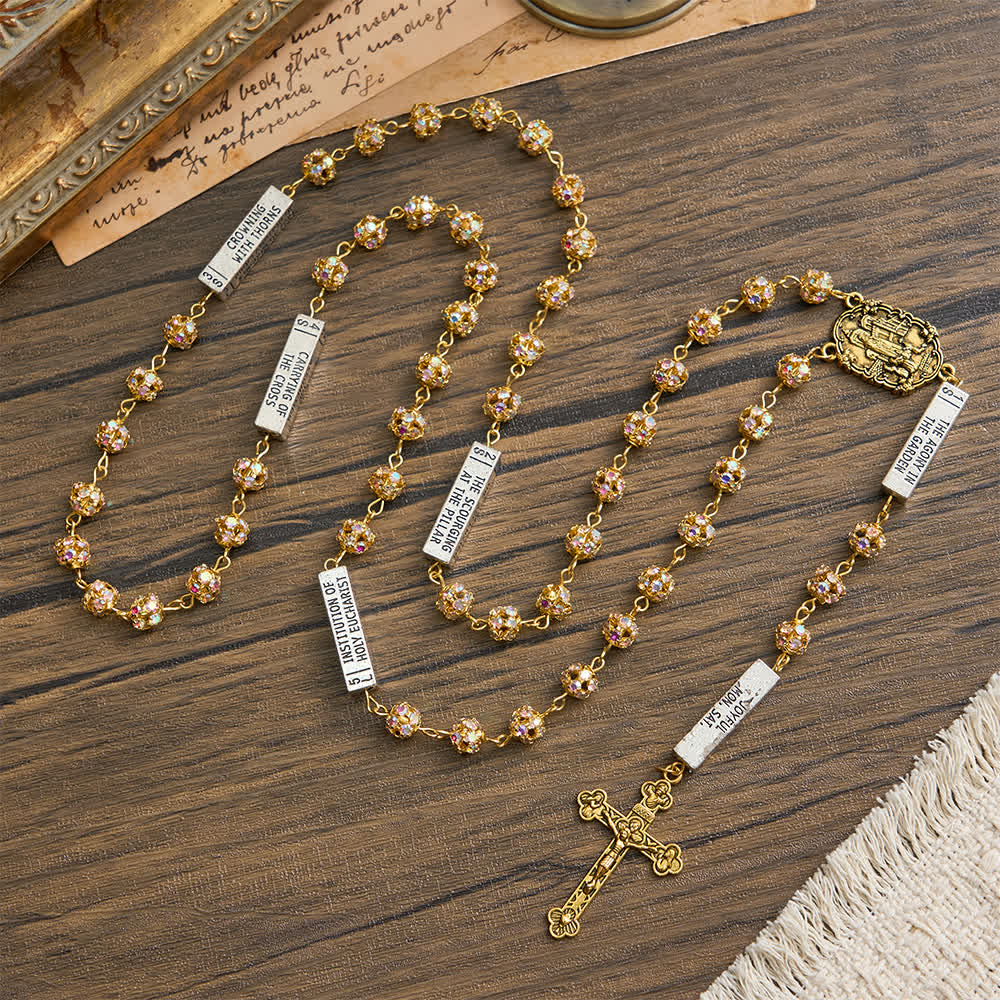 Christianartworkshop Sechsblättriger Rosenkranz mit goldenen Strasssteinen und dem Motiv Unserer Lieben Frau von Fatima - image 4