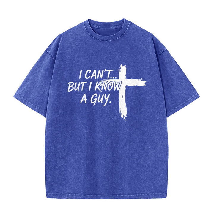 Christianartworkshop Ich kann nicht, aber ich kenne da jemanden – lustiges Glaubenszitat mit Pinselstrichkreuz auf gewaschenem T-Shirt - Blau - 5XL - image 7