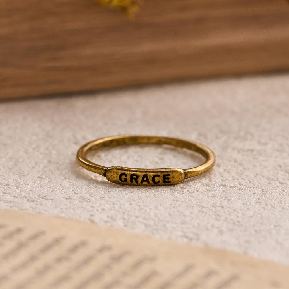 Christianartworkshop Elegantes, stapelbares Ring-Set mit eingraviertem Text BLESSED/FAITH/HOPE: Ein Symbol stiller Hingabe - image 9