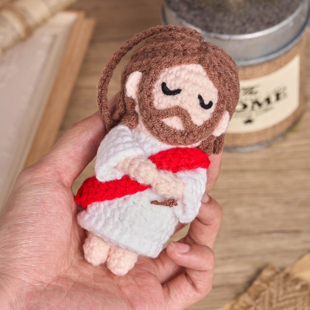 Christianartworkshop Handgefertigter gehäkelter Jesus-Amigurumi-Autoanhänger: Ein Symbol für göttlichen Trost - image 2