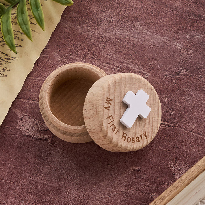 Christianartworkshop Meine erste Rosenkranz-Holz-Erinnerungsbox mit Kreuzemblem: Ein Symbol für heilige Anfänge - Weiß - image 0