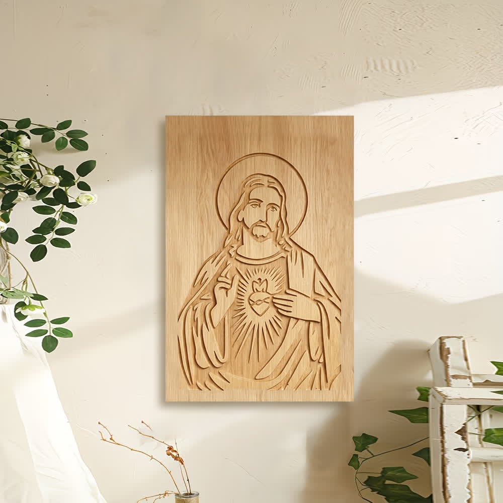 Rustikale Wanddekoration aus Holz mit Herz Jesu von Christianartworkshop für Zuhause - image 1