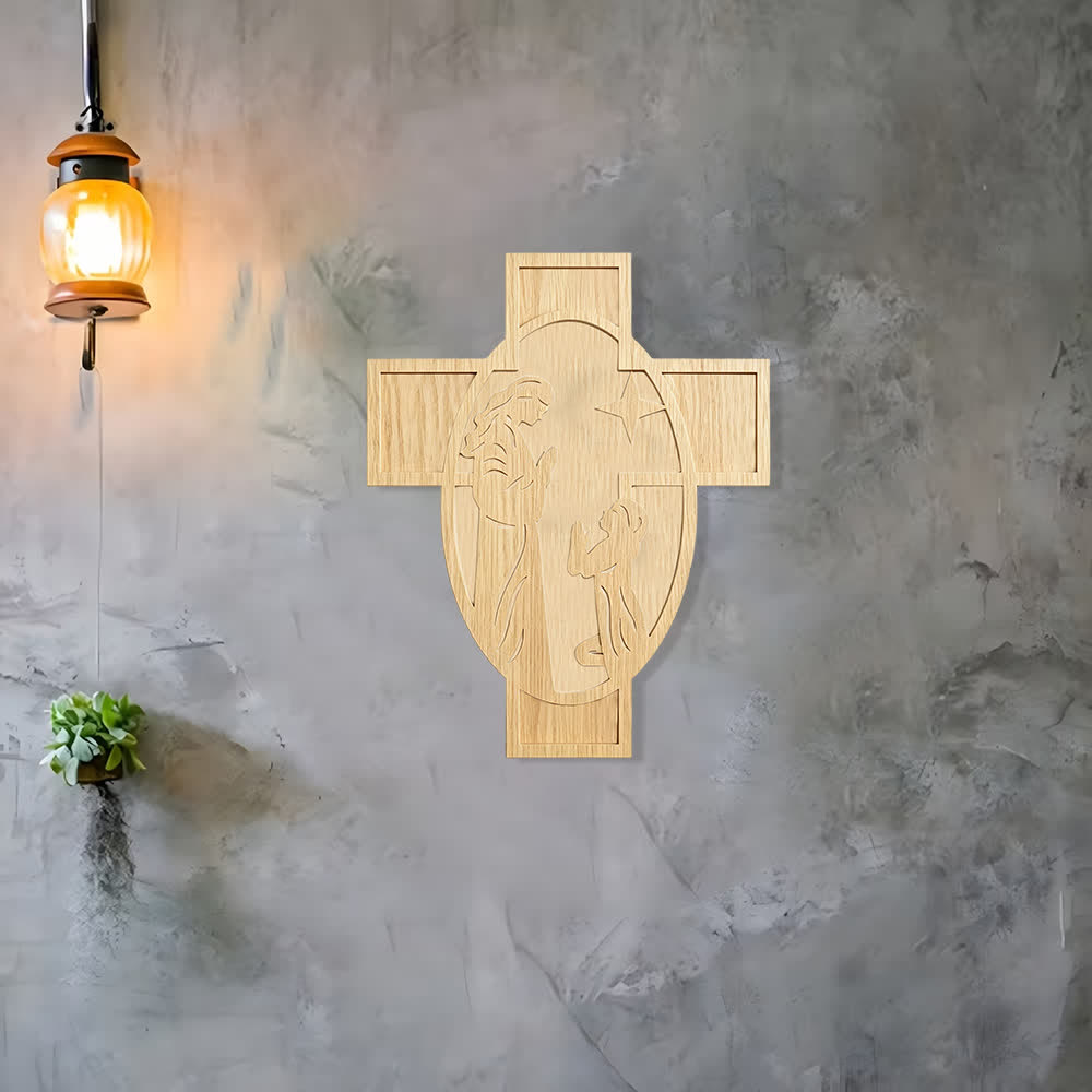 Christianartworkshop Wanddekoration mit hölzernem Kreuz und Krippenszene: Eine Erinnerung an Gottes Liebe - image 2