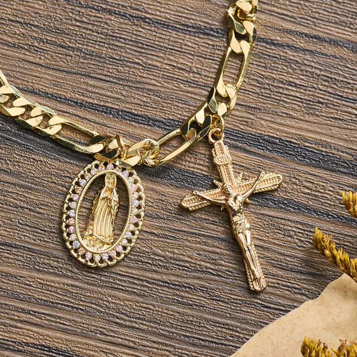 Christianartworkshop Figaro-Kettenarmband mit Guadalupe-Medaille, Strassrand und Kruzifix-Anhänger - image 3
